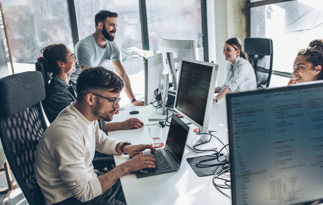 To Keep Employees Be Tech Forward StrategicCHRO360 To Keep Employees Be Tech Forward StrategicCHRO360
