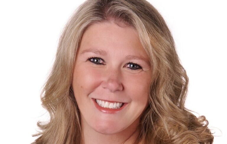 Deb LaMere headshot