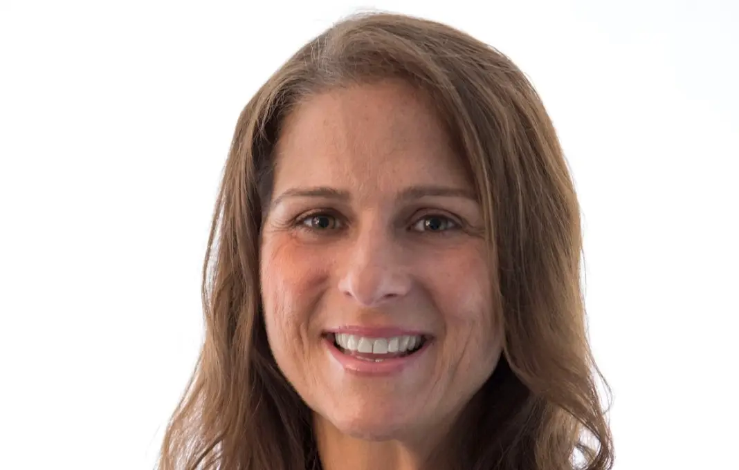 Kristy Jones headshot