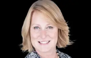 Carol MacKinlay headshot