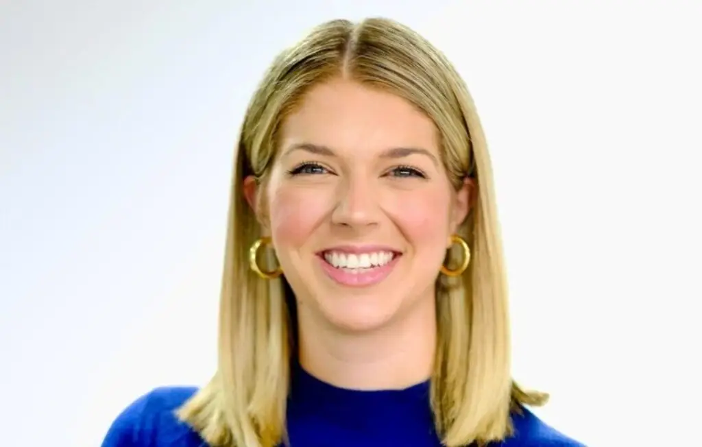Alyssa Hall headshot