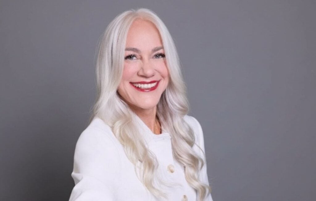 Hollie Castro headshot