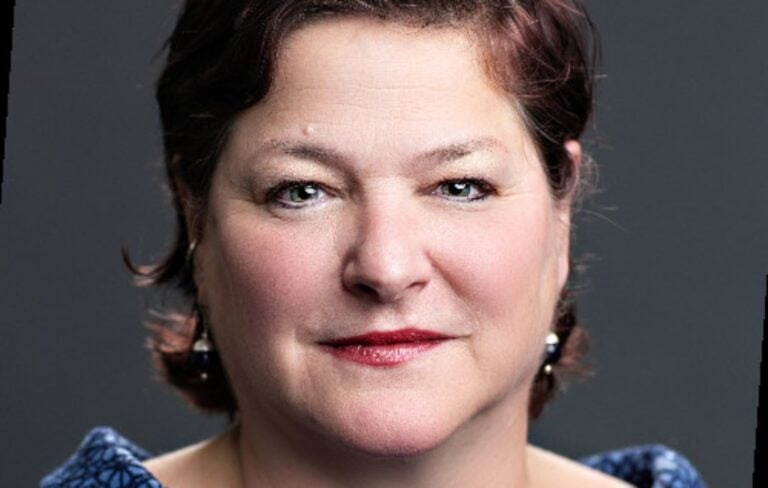 Elaine Palome headshot